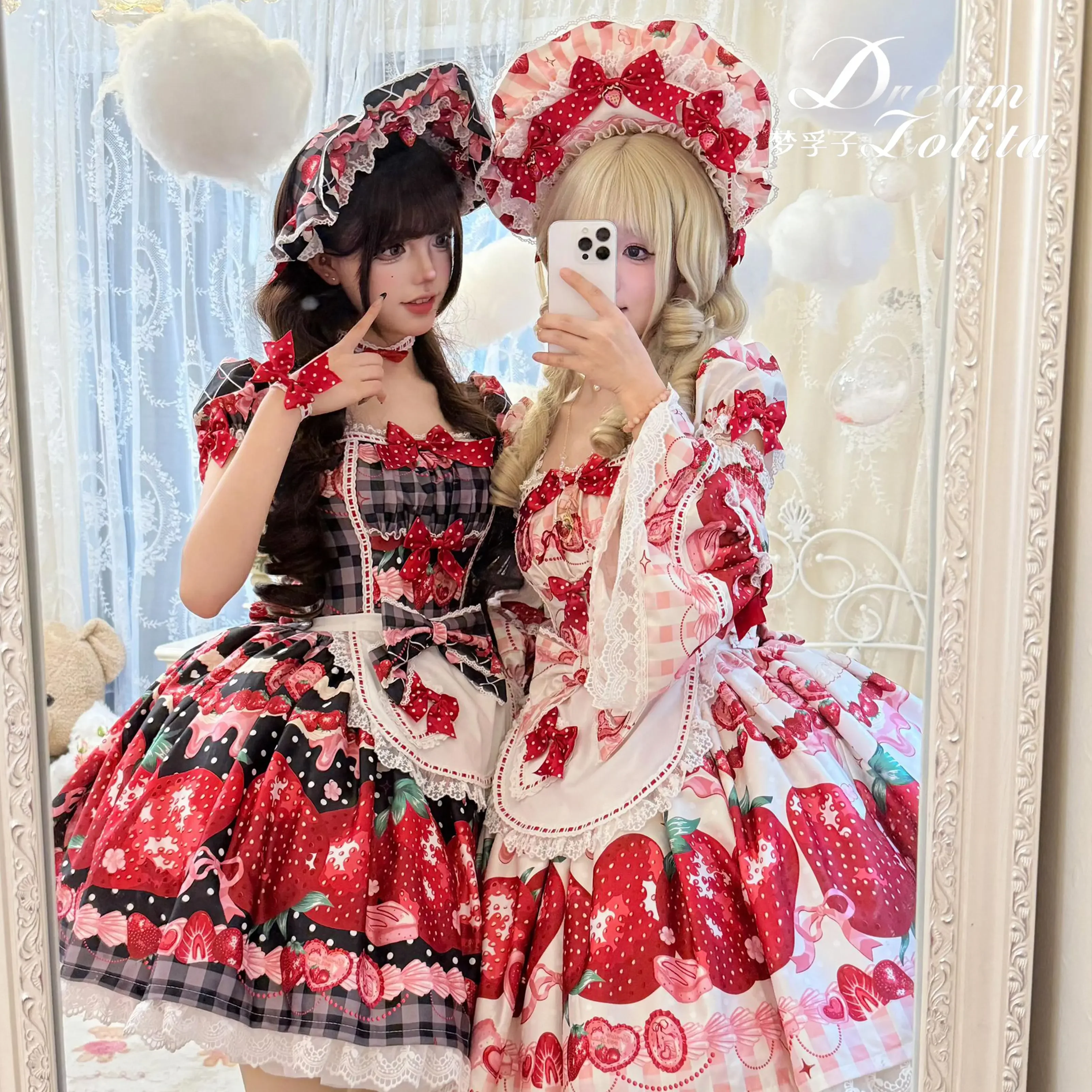 

2025 ~Strawberry~Sweet Lolita OP and JSK with Strawberry Print Mengfuzi PRE ORDER / 45 days