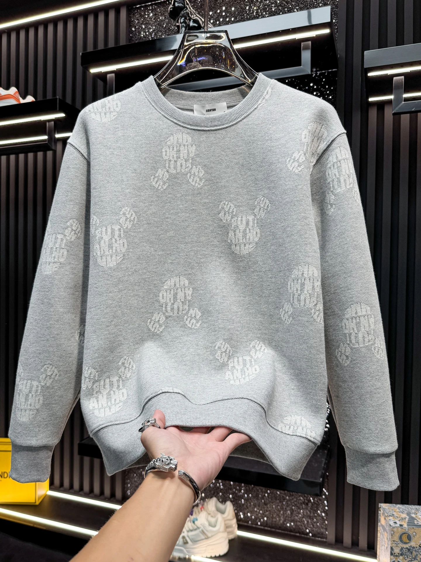 

Men's High-End Embroidered Cartoon Design Hoodie Long Sve Autumn Winter Trendy Lightweight Cotton Sweatirt Casual Sle