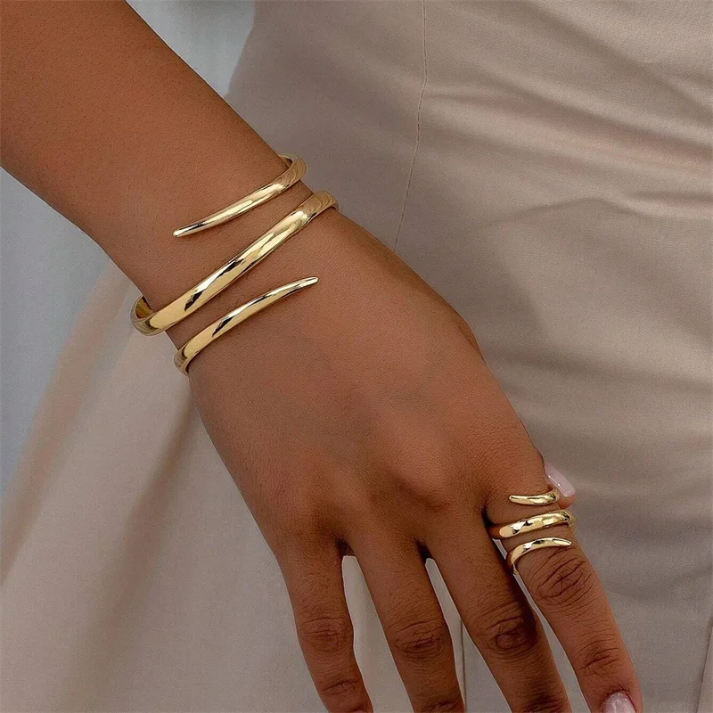 2 Pcs Vintage Bohemian Geometric Lines Stacked Bangle Rings Jewelry Set Women's Personalized Simple Gold Color Open Bangle Rings