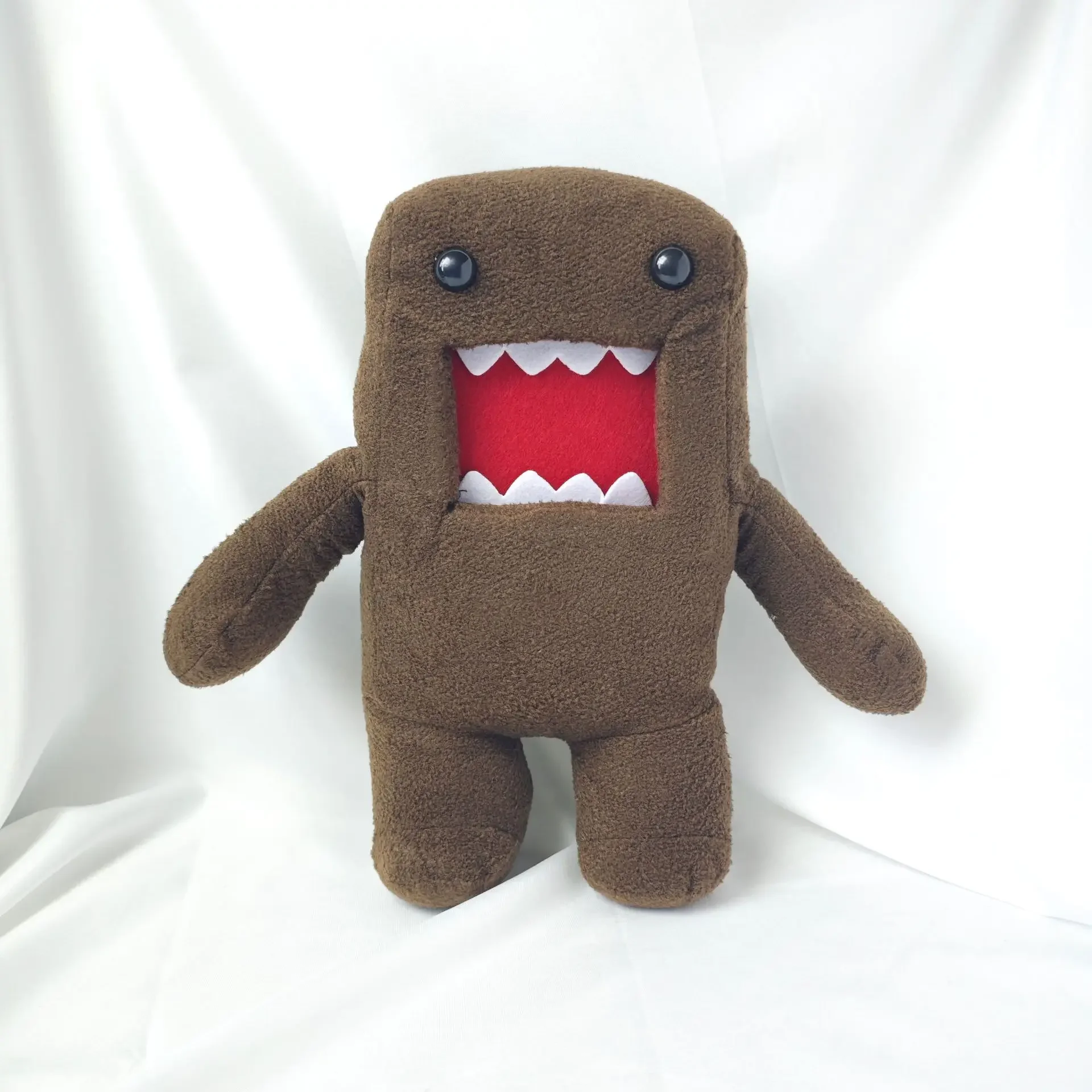 Figura anime bambola di peluche Domo Kun postura in piedi carina e morbida collezione di modelli Kawaii ornamento bambola regalo di compleanno giocattoli per bambini