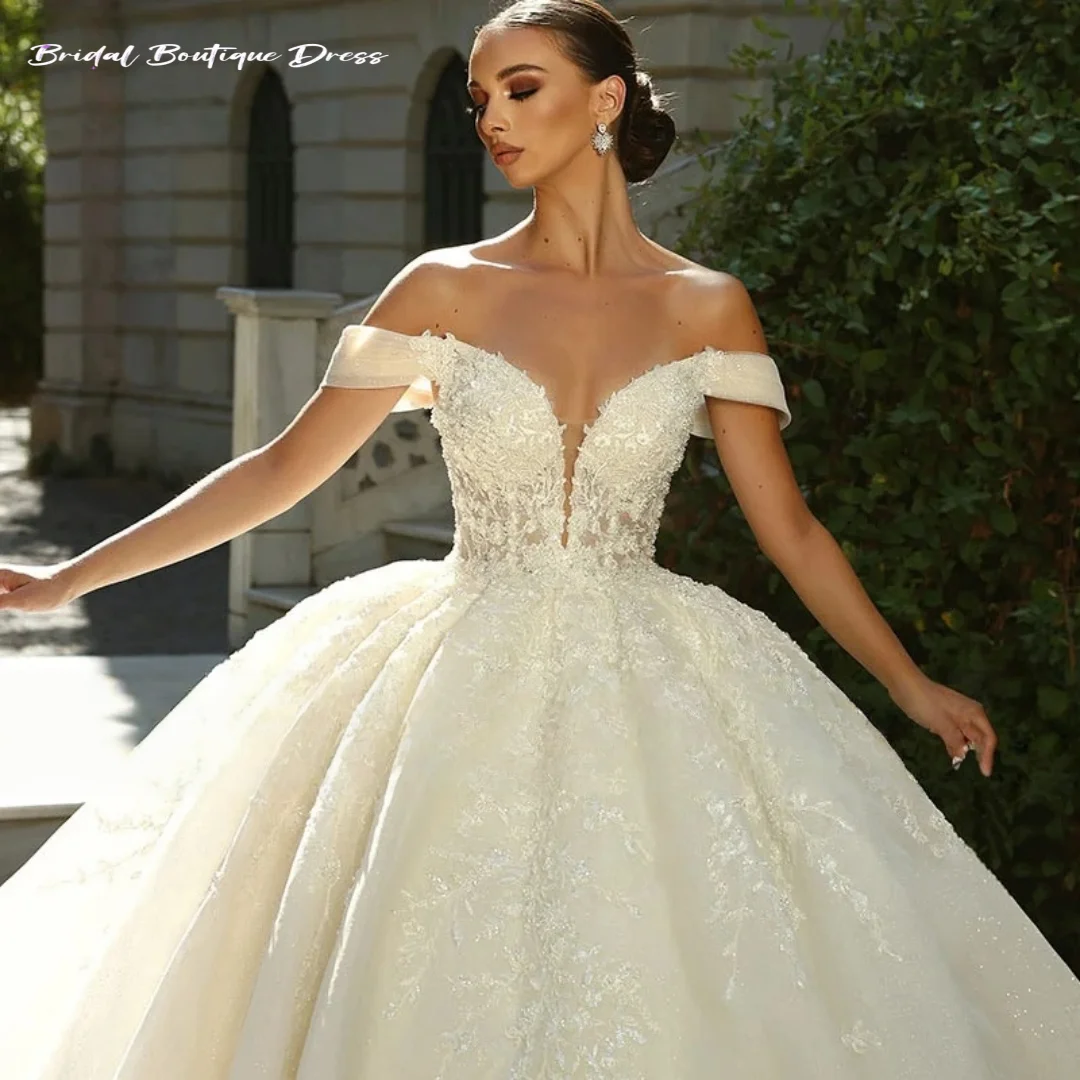Customized Exquisite Sweetheart Lace  Sparkly Ball Gown Wedding Dress Gorgeous Appliques Embroidery Princess Bridal Gown
