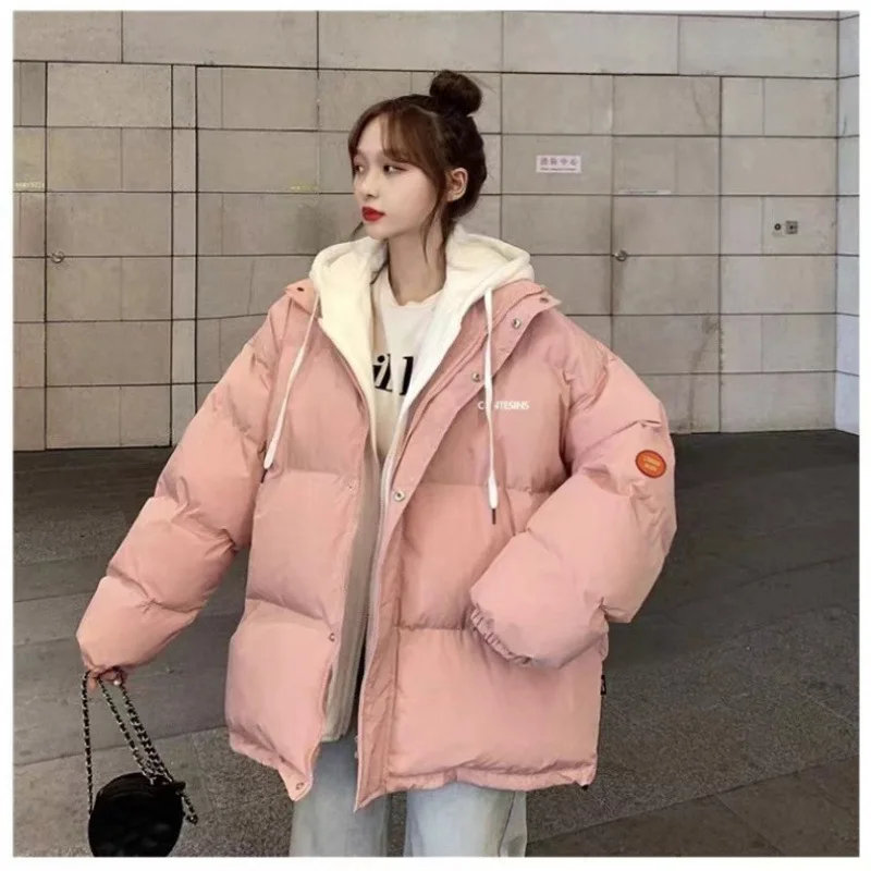 

2025Зимняя свободная женская пуховая хлопковая куртка с капюшоном, новое модное короткое женское толстое студенческое зимнее пальто с капюшоном для отдыха