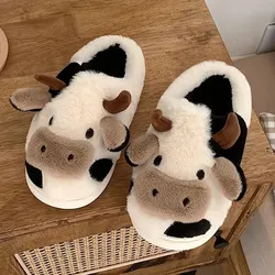 Pantofole da casa di mucca carine dei cartoni animati da donna calde più foderate con punta chiusa Fuzzy Home Slides scarpe comode e soffici da donna autunno inverno