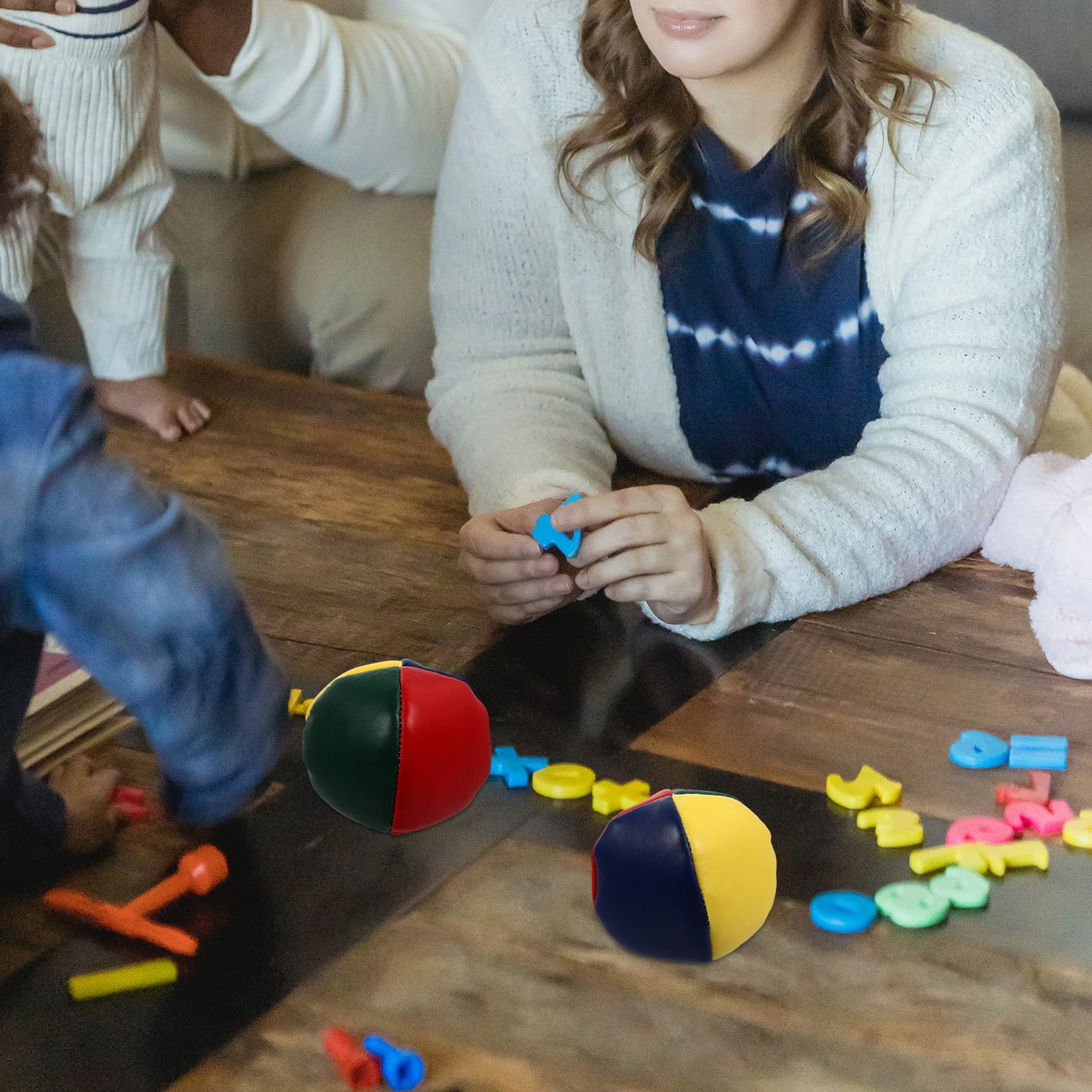 3 ชิ้น ถุงทรายสำหรับเด็ก ทำจาก PU สีสันสดใส ทนทาน ของเล่นกีฬากลางแจ้ง เสริมสร้างการประสานงาน ความสนุกสนานในการทำงานเป็นทีม ของเล่นถุงทราย PU สำหรับเด็ก