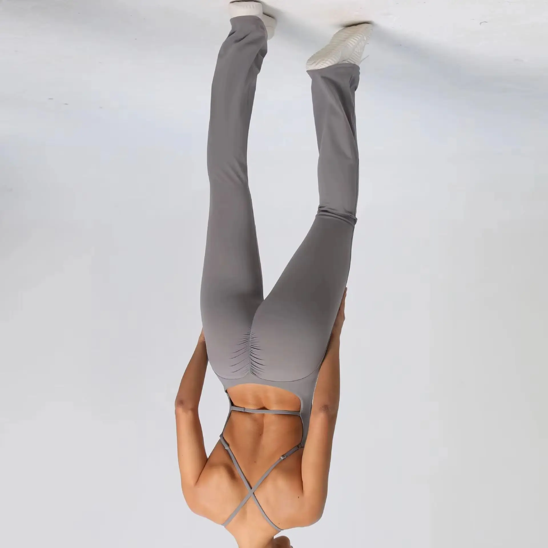 

Sexy Back V Jumpsuit Gym Set Women Training Yoga Suit Sportswear Women Sports Jumpsuit Fitness Rompers Stretch Workout Bodysuits