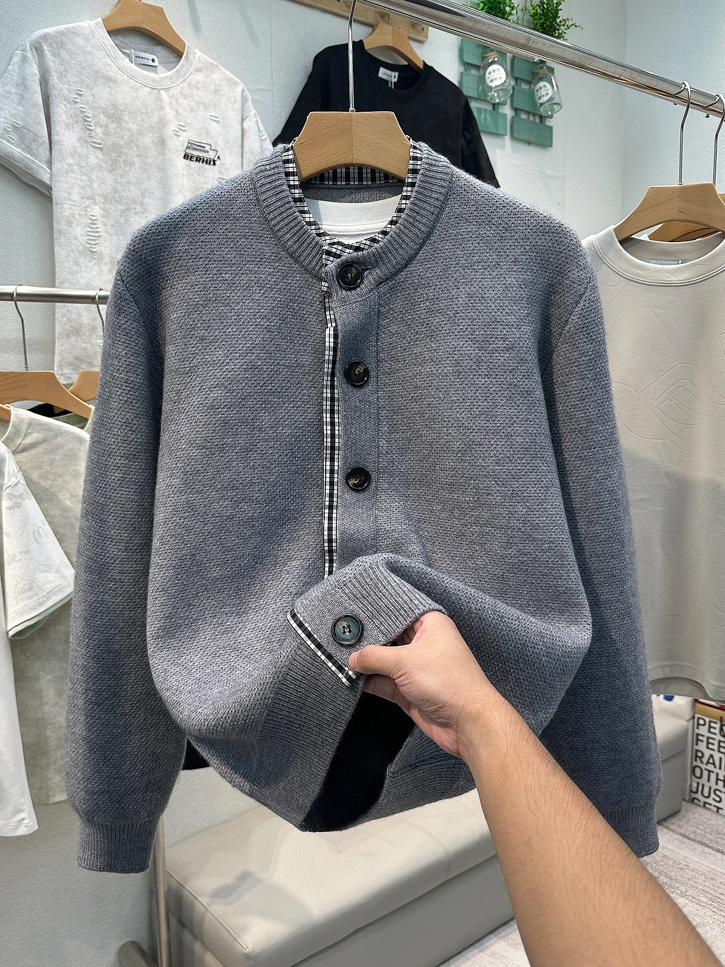 

Men's Knitted Sweater Thiened Open Cardigan Autumn Winter Luxury Baseball Line irt Fake Two-Piece Soft Long Sve round ...