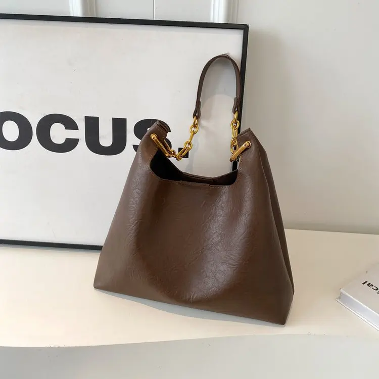 

2025 Spacious Luxe Tote Bag, Vintage Spring Shoulder Purse for Women, Chic Underarm Crossbody, Minimalist Day to Night Bag