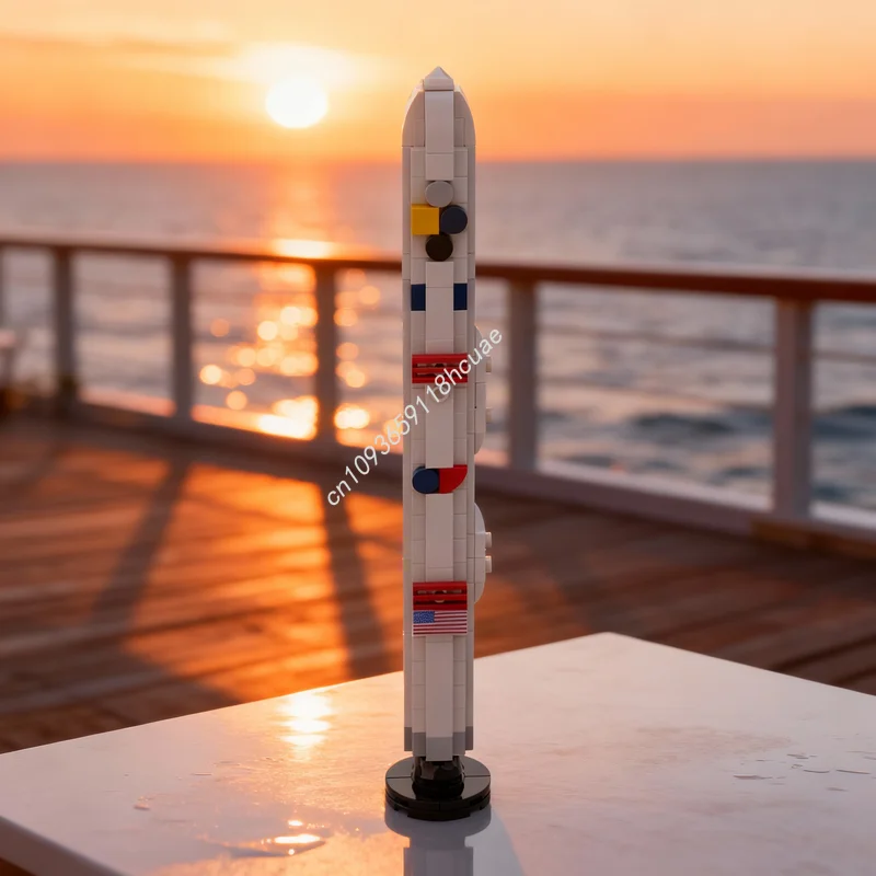 

160pcs MOC Minotaur V Saturn Scale Space Model Building Blocks Christmas Gift Architecture Creative Toy Education DIY Idea