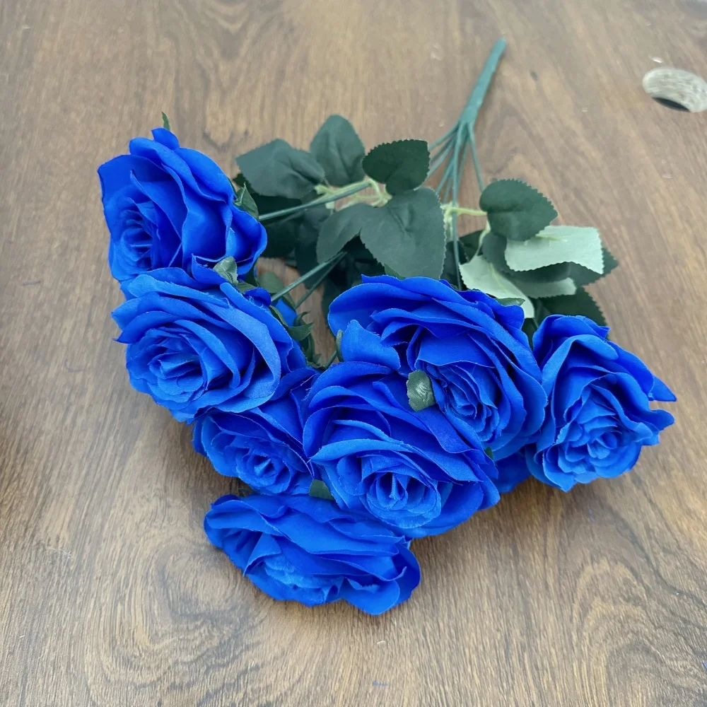 Wunderschöner 9-Kopf-Rosenstrauß, künstliche Blume, blaue Seide, gefälschte Rosen, Brautstrauß, Heim- und Raumdekoration, Hochzeit, Desktop – Detail 10