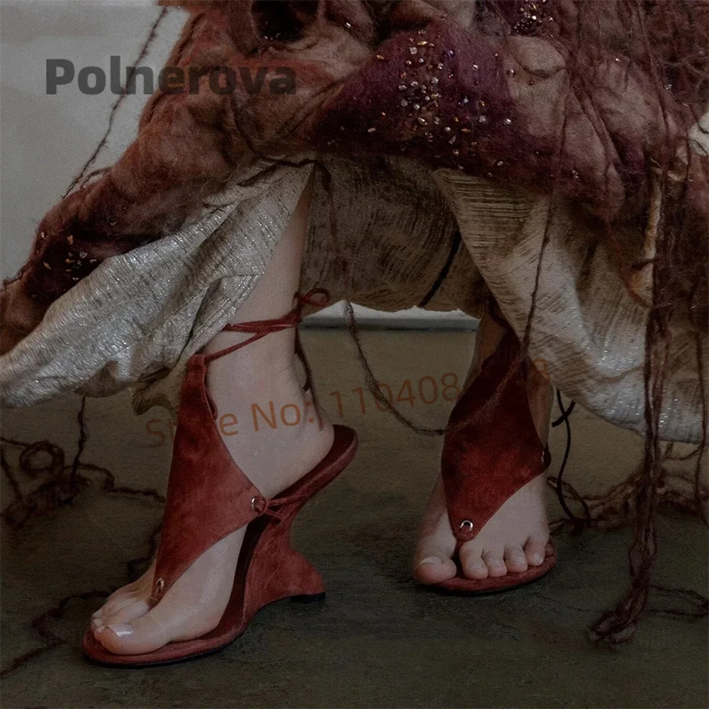 Sandalias sexis de ante marrón para mujer, cuñas con punta de Clip, tacones altos con cordones, estilo novedoso de verano para mujer, zapatos de pasarela para fiesta de diseñador