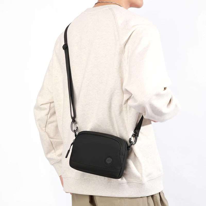 

Unisex Mini Nylon Crossbody Bag, Multi-Pocket Sling Purse with Adjustable Strap, Lightweight Casual Shoulder Bag for Daily Use