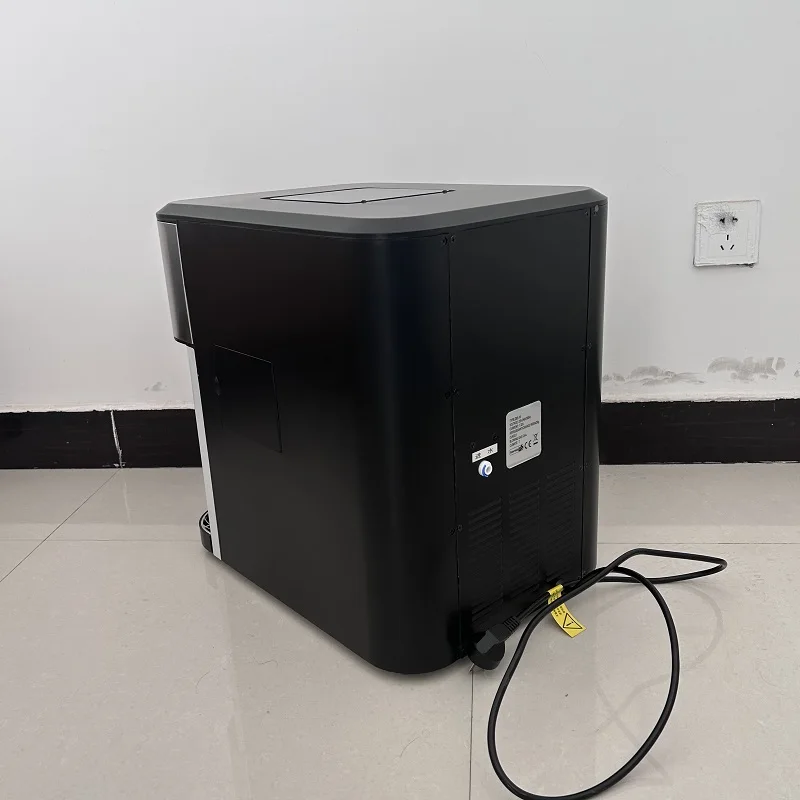Custom High Quality Mini Ice Cube Maker Portable Ice Maker Tabletop Semi Professional Ice Dispenser with Crusher