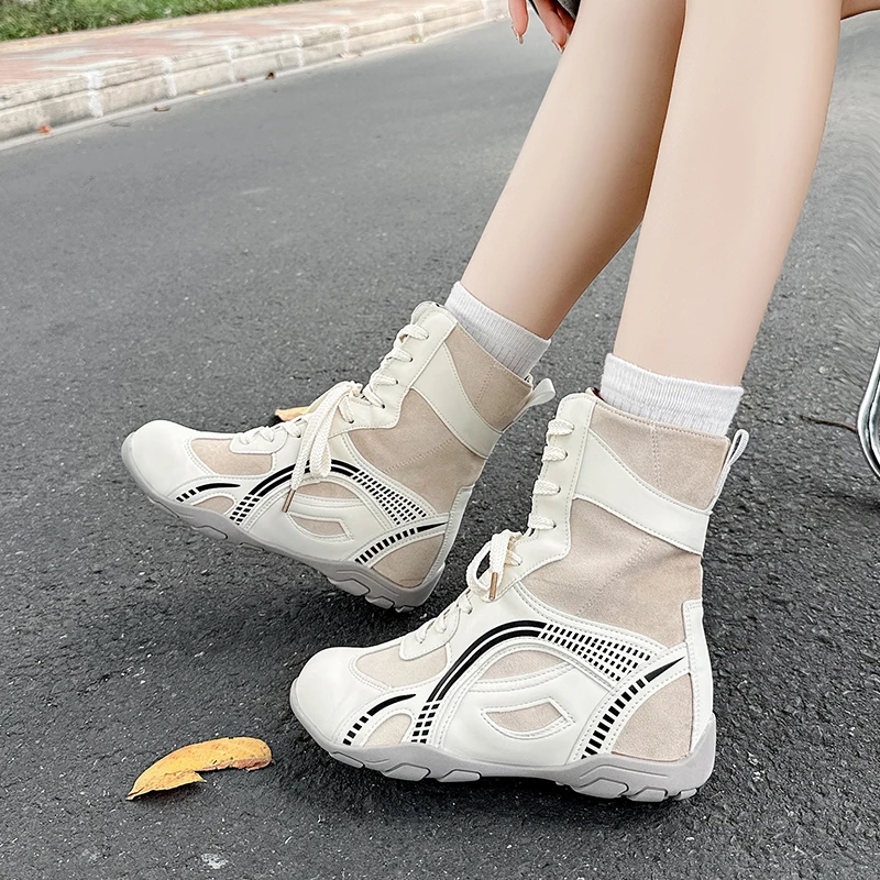 Новые женские одинарные ботинки на низком каблуке с круглым носком, осенние замшевые высокие берцы, спортивная обувь, нескользящие женские ботинки средней длины на шнуровке спереди