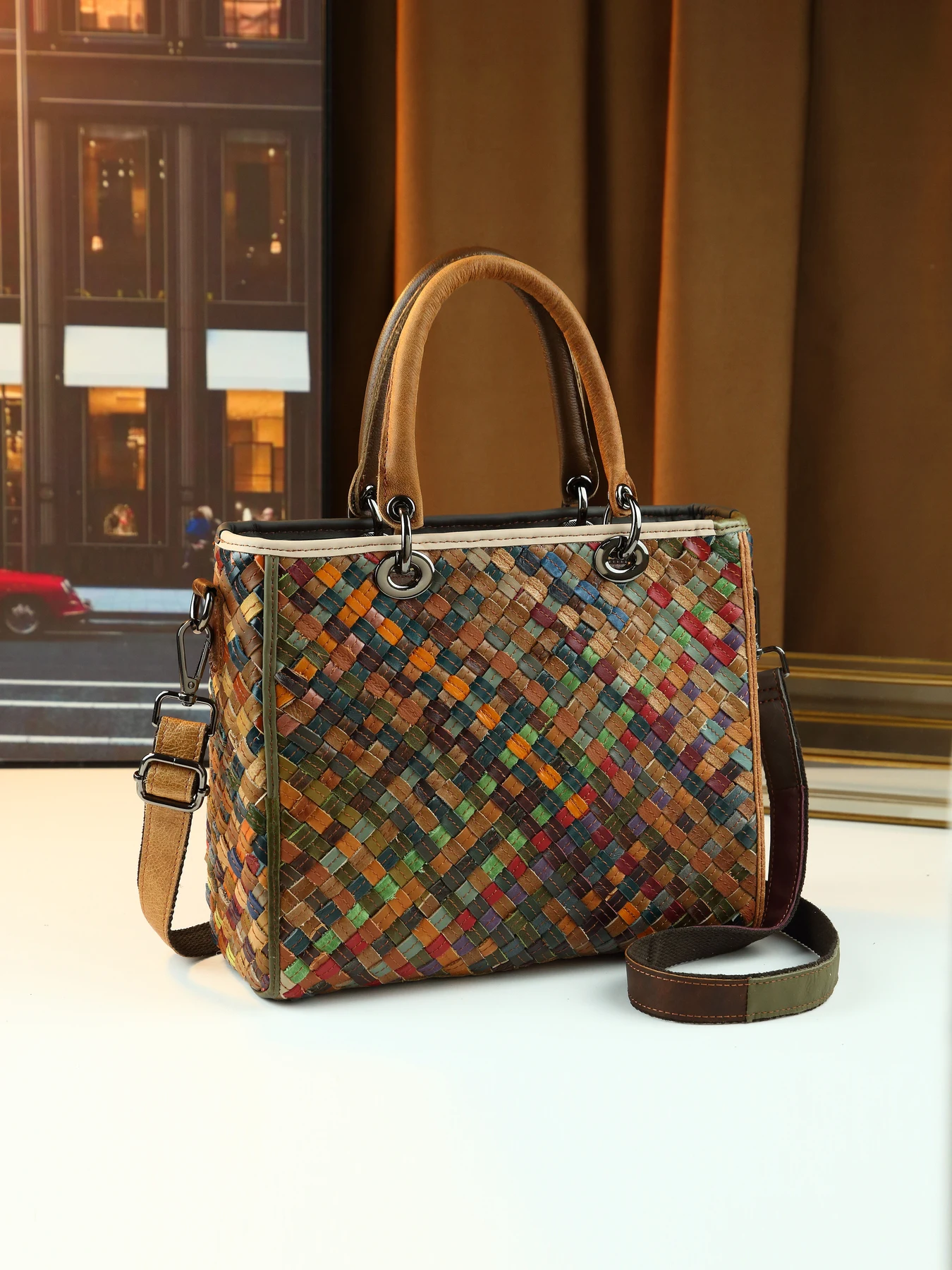 

Fashion new leather retro woven wind handbag large capacity out versatile women's square bag