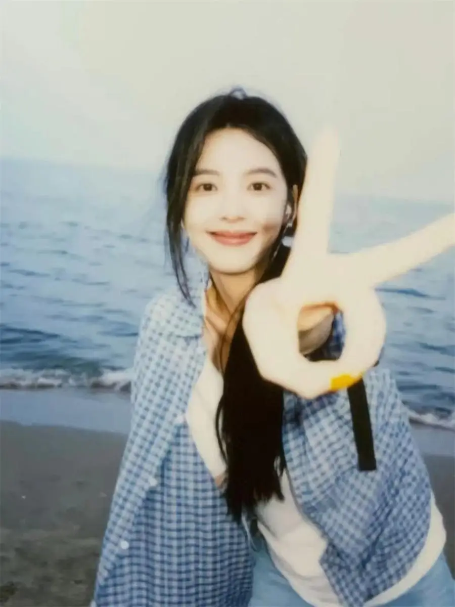 ゆったりとしたロング丈の女性用アウター、春らしい東門章カラー、ゆったりとしたワイドフィットの襟付きカジュアルな服