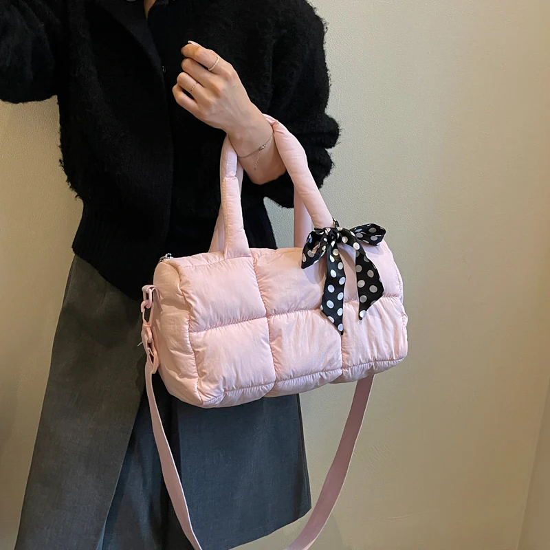 Puffer Women Handbag Polka‑dot Bow Decor Shoulder Bag Lightweight Quilted Crossbody Bag Ladies Casual Travel Tote Purse