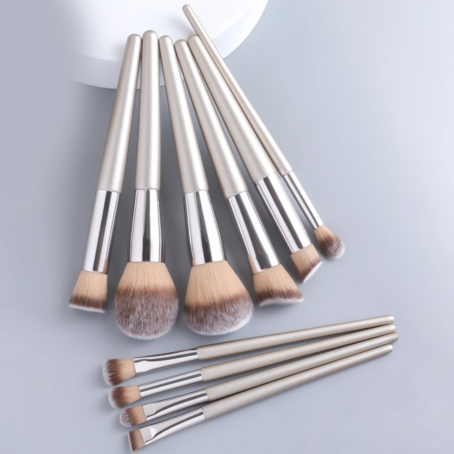 10Pcs Champagne Makeup Brush Set, Powder Blush Foundation Eyeshadow Brushes, Soft Bristles for Full Face Makeup