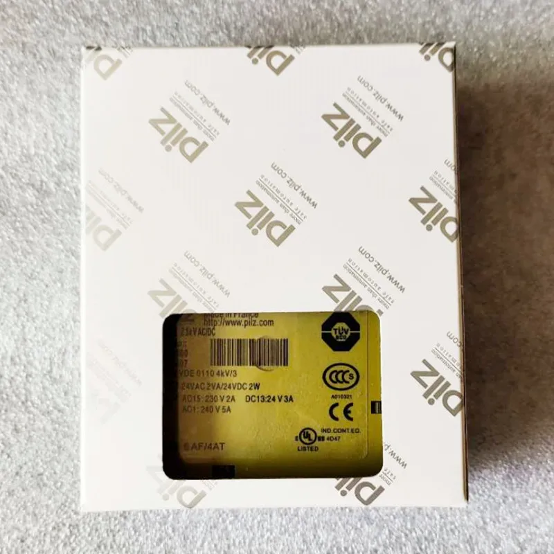 พิลซ์ 675500 โมดูลความปลอดภัยใหม่ของพิลซ์ PNOZ Z 24VAC/DC