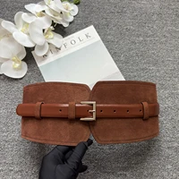 Pretina de doble propósito de gamuza Retro, cuero marrón contrastante, cintura de chaqueta y cinturón ancho