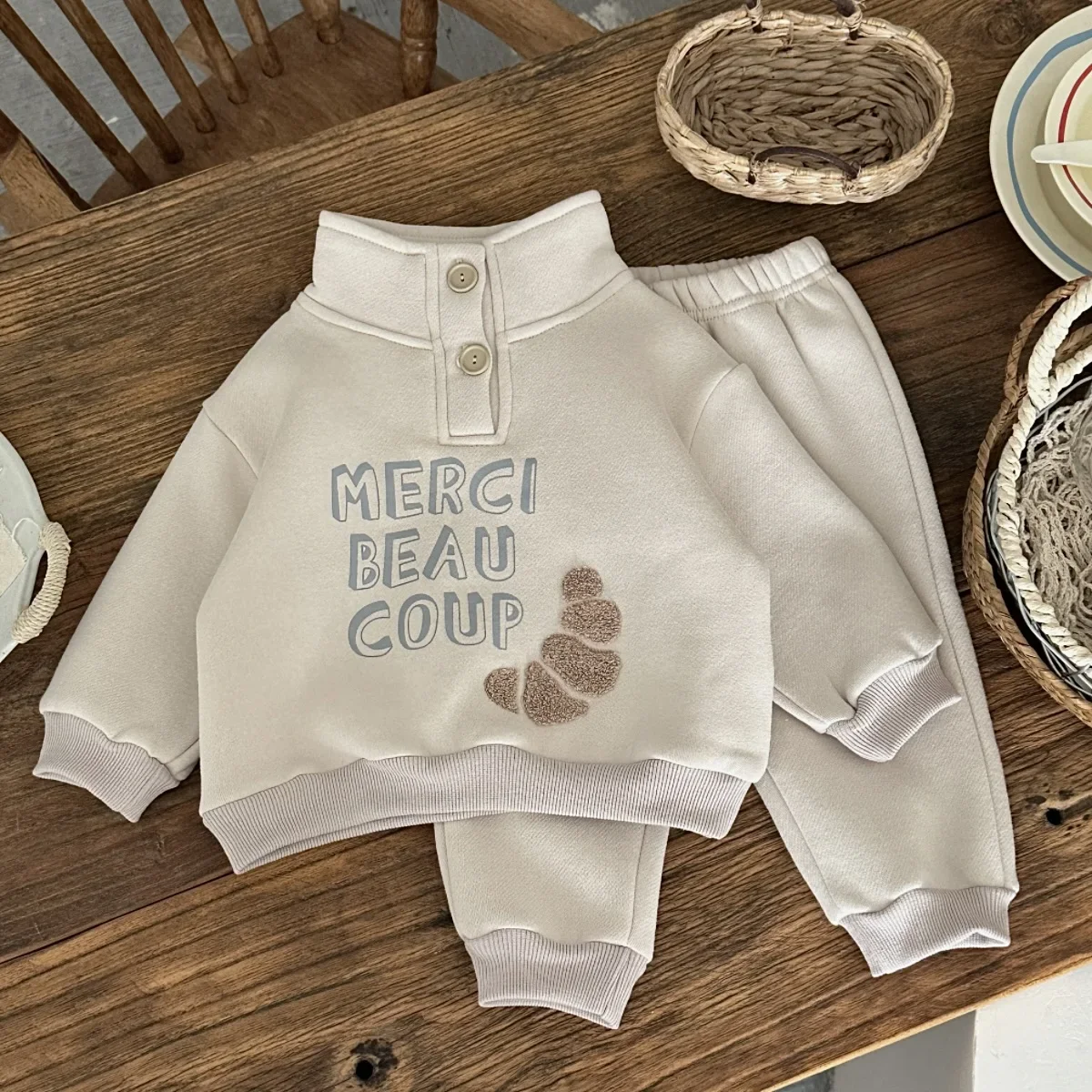 

Newborn Baby Boy Girl Clothing Set Winter Letter Pattern Turtleneck Top+Pant Children Sport Suit Toddler Kid Casual Outfit