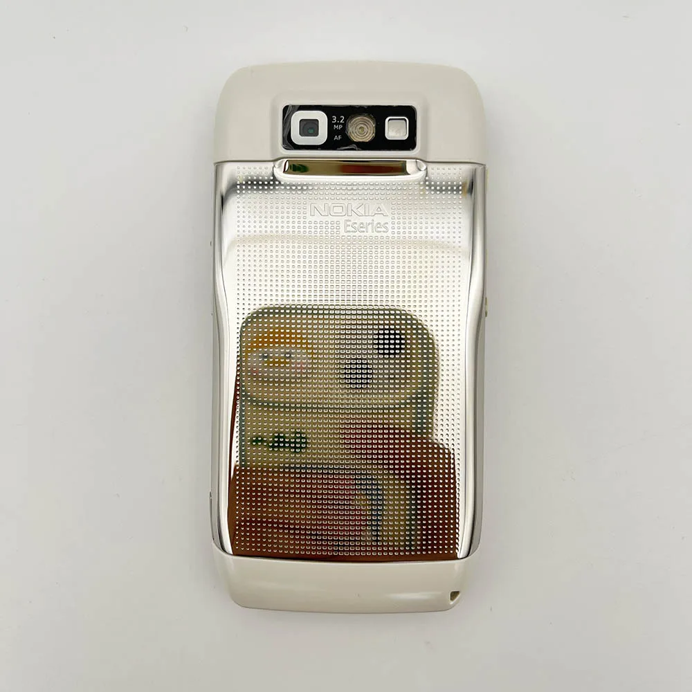 هاتف Nokia E71 الأصلي مصنوع في فنلندا يدعم اللغة الإنجليزية بحالة جيدة