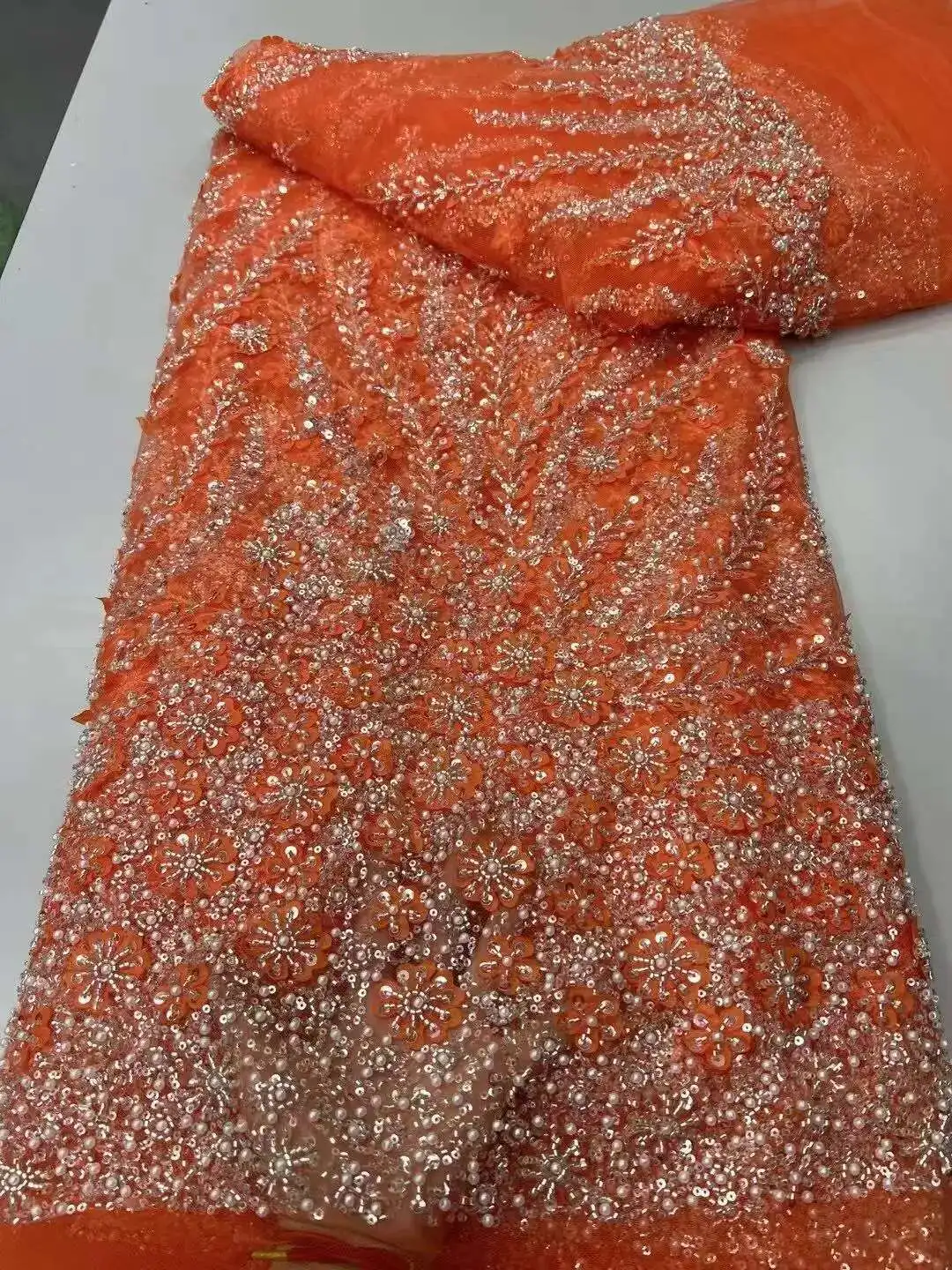 

New Fashion African Design French Sequins Lace Hot Sale Embroidery Luxury Beads Nigerian Net Tulle Lace Fabric For Party Dress