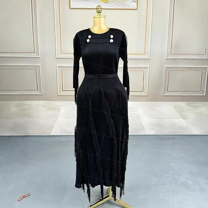 

Round Neck Long-sleeved Fashion Casual Versatile Solid Colour Clothing Women's 2025 Summer New Tassel Splicing Pleated Dress