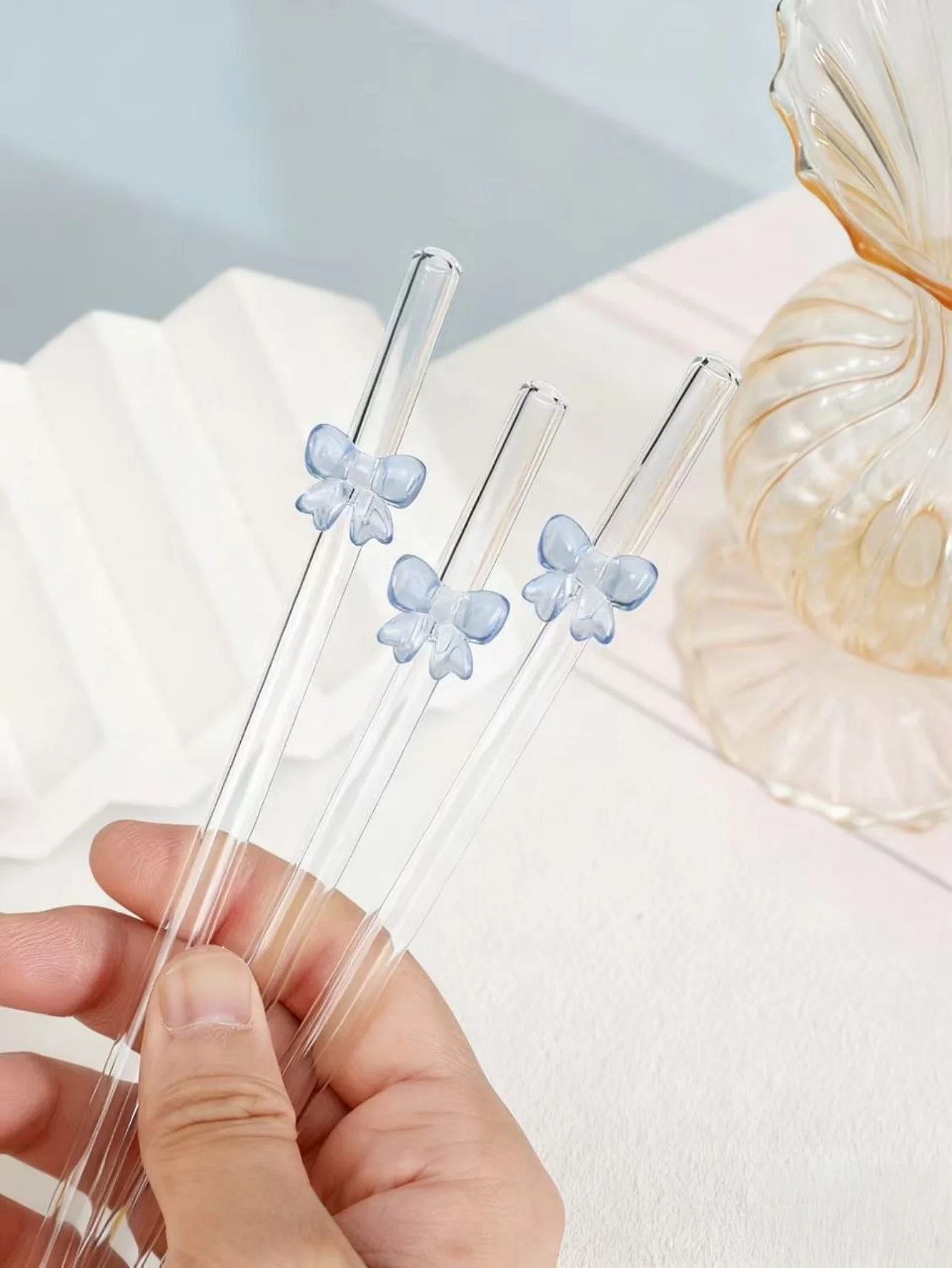 

1/7 шт., стеклянная соломинка с милым мультяшным синим бантом, многоразовые гибкие соломинки для молочных коктейлей, коктейлей, десертных магазинов, офиса