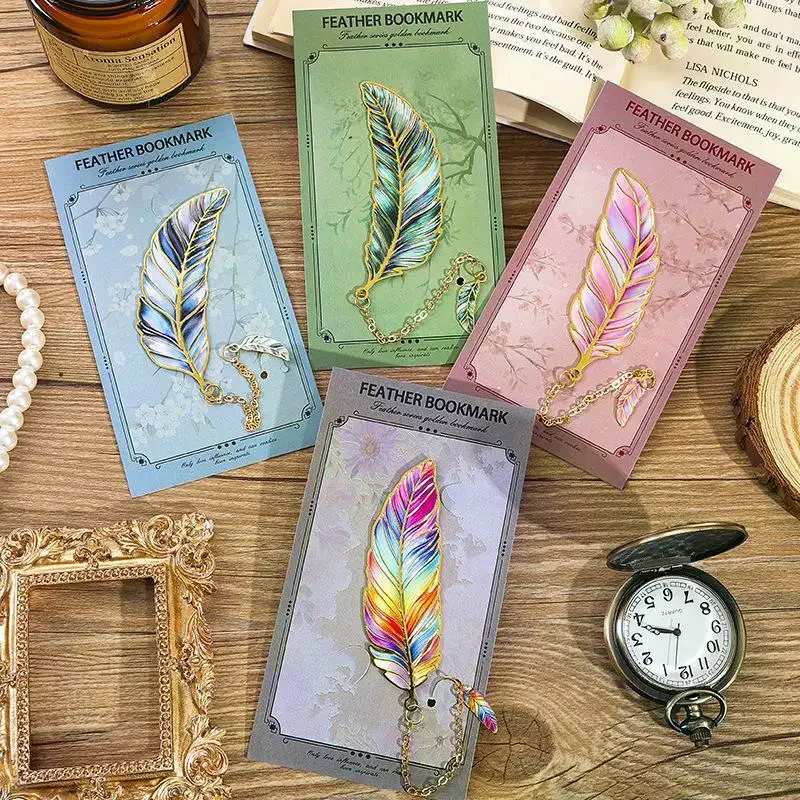 

1Pcs Exquisite Book Page Divider Vintage Gold Stamped Metal Bookmark With Metal Chain Pendant Office Stationery
