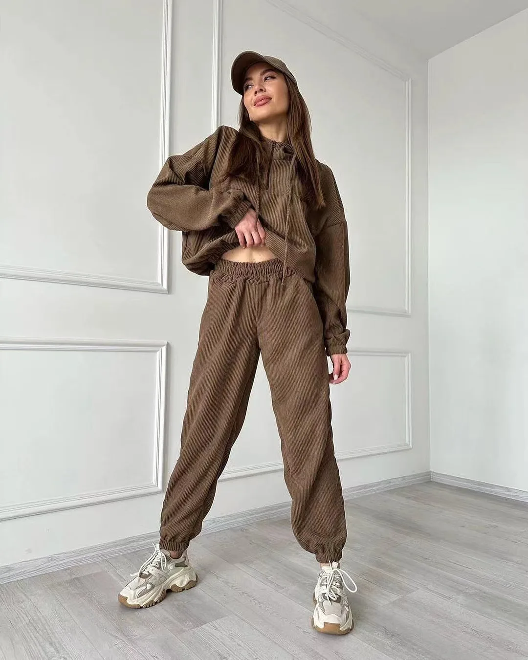 طقم جديد من قطعتين للنساء بقلنسوة وسحاب وأكمام طويلة، زي عمل أنيق للخريف، ملابس مريحة وقابلة للتنفس #2