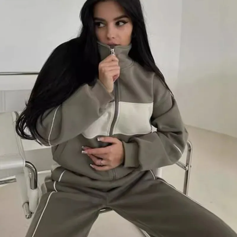 

2025 Women's Autumn Winter Color-Blocked Long Sleeve Patchwork Sports Sweatshirt & Pants Casual Two-Piece Set