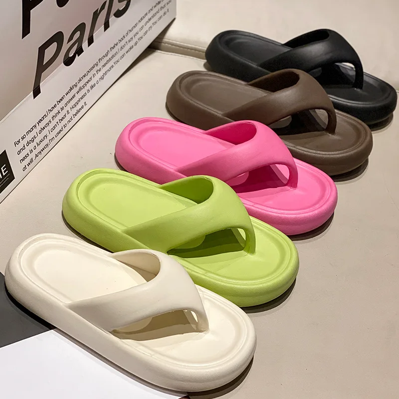 La celebridad femenina de Internet eva usa zapatillas de playa con suela gruesa y antideslizante para parejas, suela blanda, estante para pies en verano
