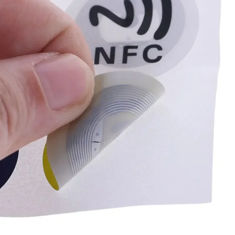 防水ペット素材NFCステッカー、すべての電話用のスマート粘着タグ、ntag213,6個