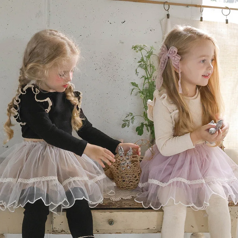 

2025 Autumn New Korean Children Girls Elegant and Cute Flying Edge Slimming Solid Long Sleeve Bottom Shirt