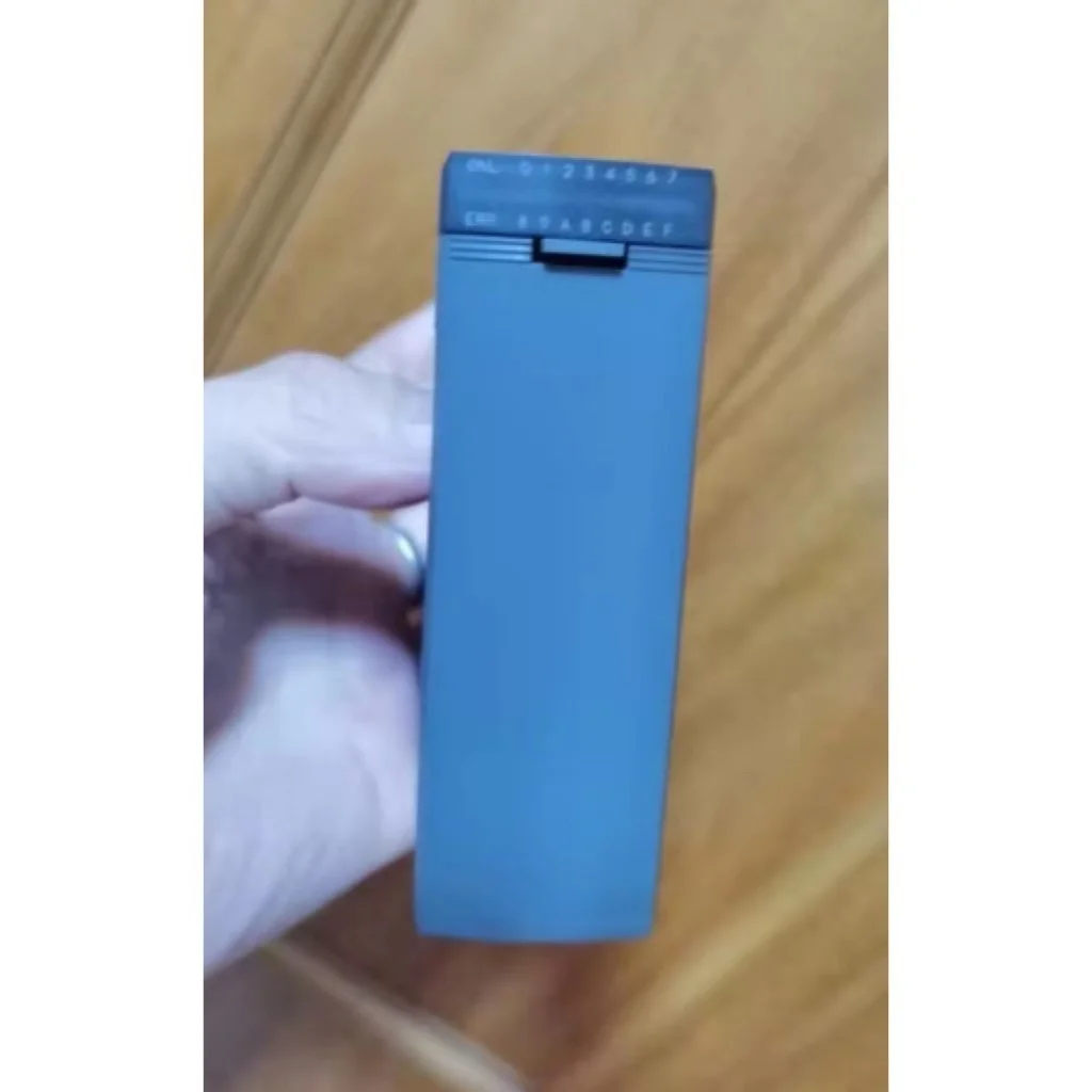 すべてのタイプのアクセサリコネクタ用のデジタル出力モジュール (np1y16t09p6)