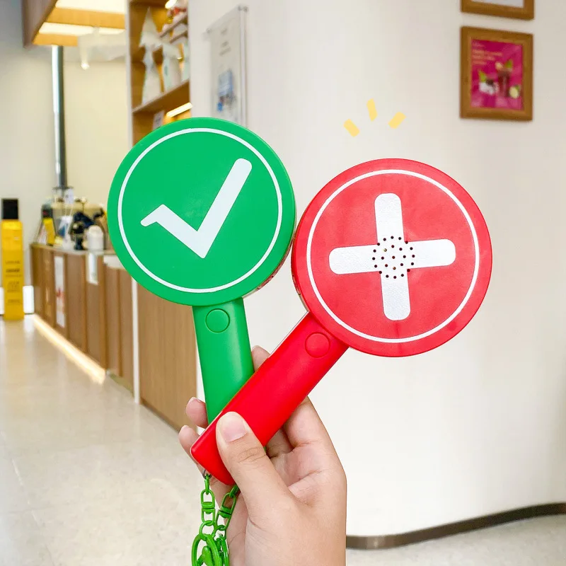 Sound Activated Creative Right Wrong Dual Side Button Keychain for Photo Taking Selfie Props Bag Hanging Accessory Fun Interacti