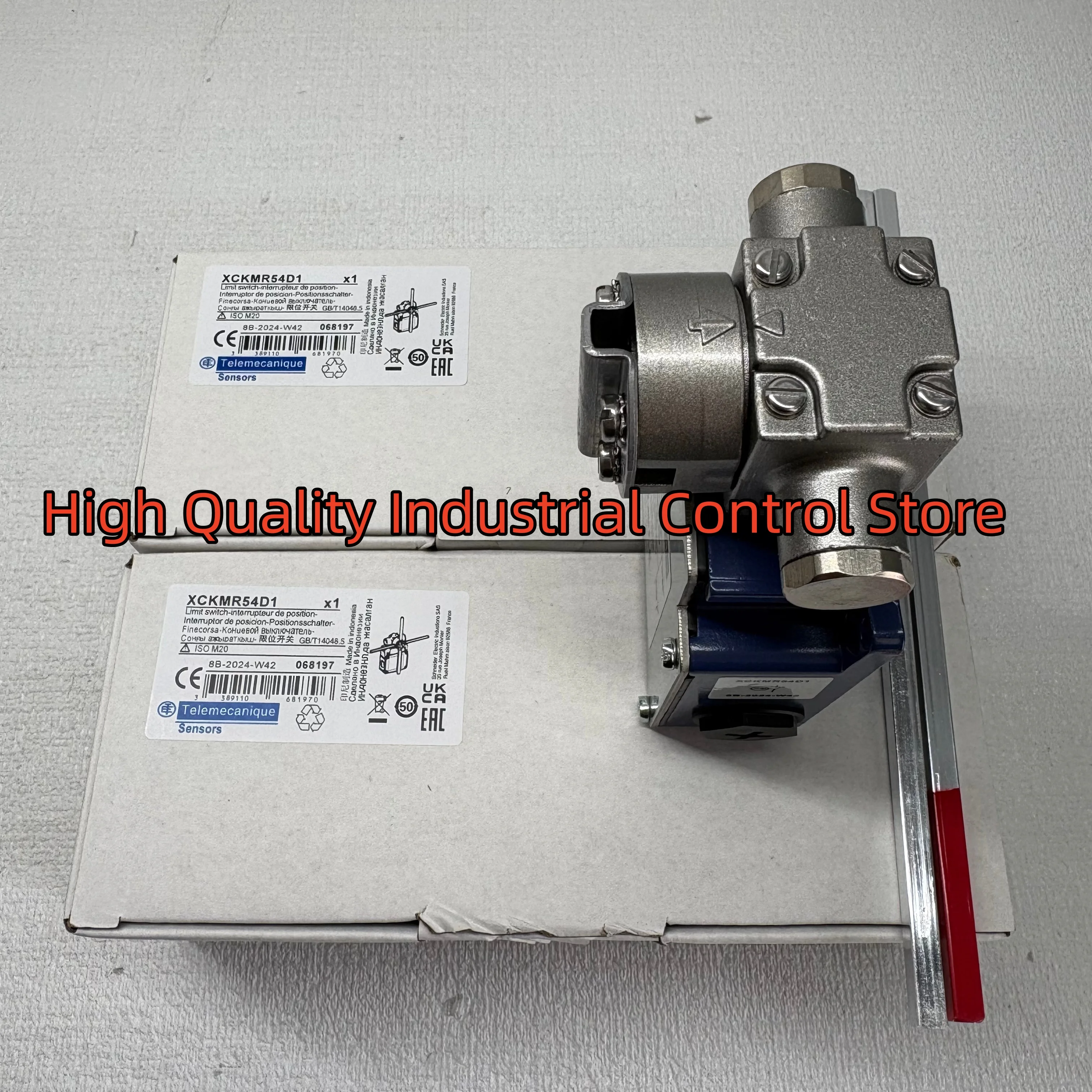 

XCKMR54D1 XCKMR54D1H29 Крестообразный подъемный концевой выключатель, новый в коробке