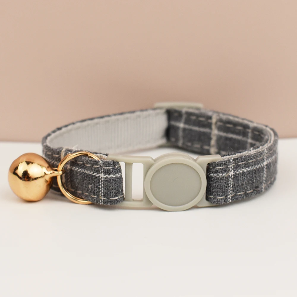 Adjustable Cat Collars with Bowknot Pet Safety Prevents Choking Comfortable And Stylish for Cats view 4