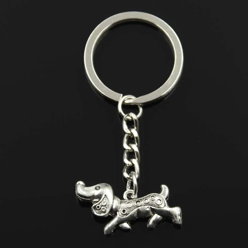 Fashion Keychain 32x16mm Dachshund Dog Silver Color Pendants DIY Men Jewelry Car Key Chain Ring Holder Souvenir For Gift