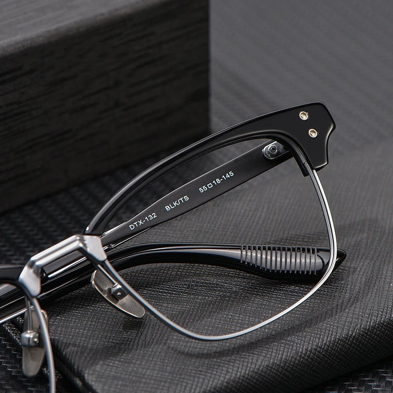 FIRADA Fashion Luxury Eyewear Women\'s New Vintage Square Titanium Eyeglasses Optical Prescription Glasses Frame For Men DTX132S