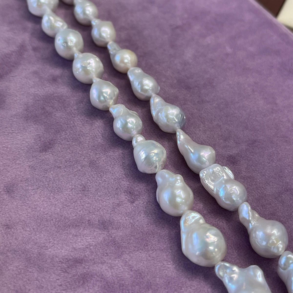 

15-20mm Natural Freshwater Pearl White Baroque Fish Tailed Bead Charms for DIY Women Men Necklace Jewelry Making Accessories