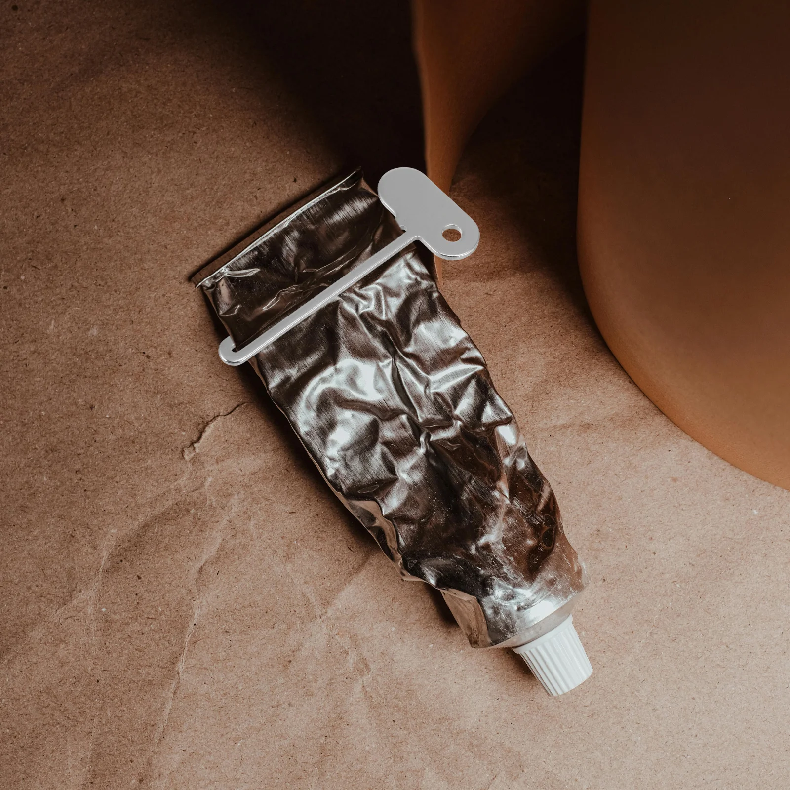 

6Pcs Metal Toothpaste Squeezer Tube Roller Durable Metal Material Avoid Waste Household Office Toothpaste