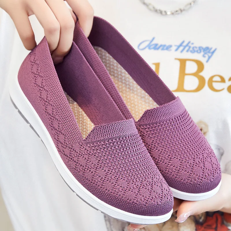 

Summer women's breathable sandals casual flat-soled cloth shoes large size soft-soled middle-aged women's mother shoes