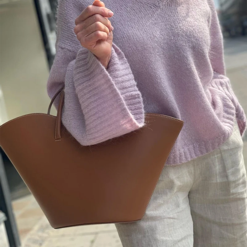 Large Capacity Tote Bags For Women Luxury Designer Handbag And Purse 2023 New In Fashion Irregular Fan Shape Shoulder Crossbody