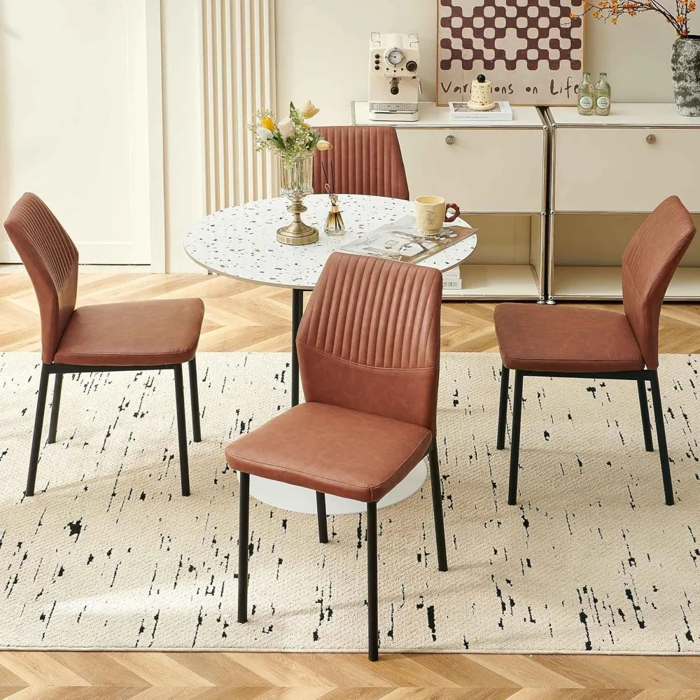 مجموعة كراسي تناول الطعام الحديثة في منتصف القرن مكونة من 4 قطع، جلد PU بني منجد، كراسي غرفة معيشة مريحة بأرجل معدنية