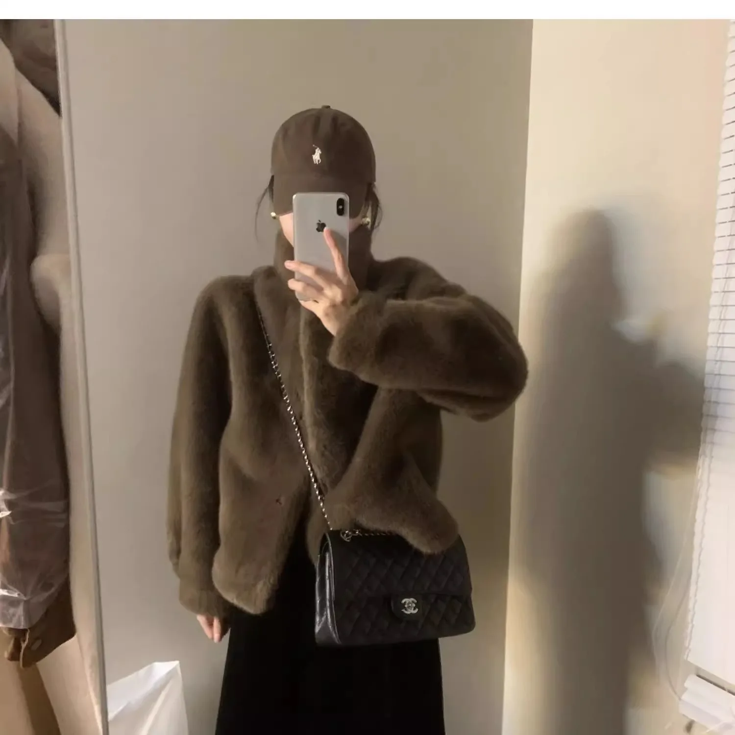 Frauen Faux Pelzmantel Kurze Jacken Stehkragen Dicke Warme Flauschige Shaggy Oberbekleidung Herbst Winter 2025, Streetwear Mantel