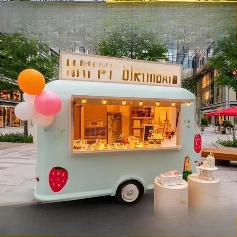 Internet celebrity breeze dining car scenic spot, commercial street clock in the breakfast stall mobile dining car