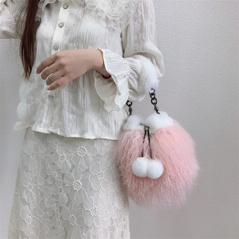 Winter Women\'s New Fur Handbag Beach Wool Splicing Rabbit Hair Bucket Bag Large Capacity Solid Color Design Plush Bag