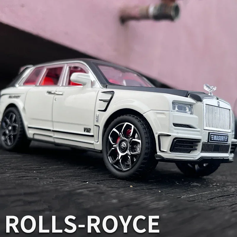 

1:24 Rolls Royce SUV Cullinan Masory, модель роскошного автомобиля из сплава, литая под давлением металлическая игрушечная модель автомобиля, имитация звука и света, подарок