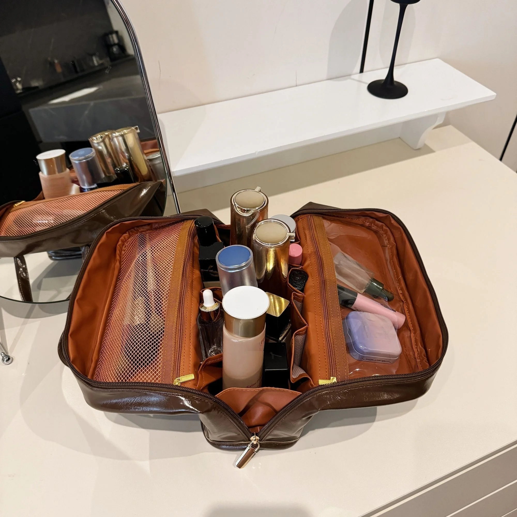 Retro Solid Color Handbag Women Clean Large Capacity  Makeup Bag Ladies Portable Multifunctional Multi Compartment Toiletry Bags